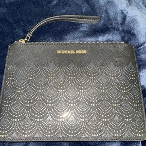 Michael Kors Wristlet/ Card holder set